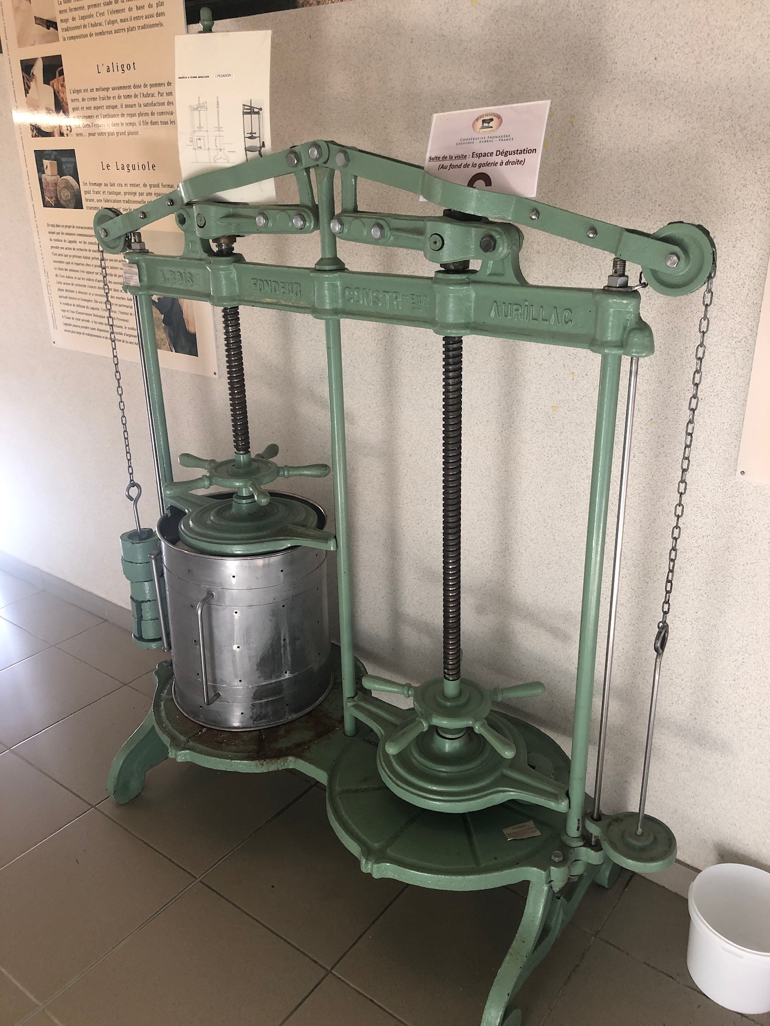 An antique tome press